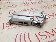 Load image into Gallery viewer, Ossur OHP3 Knee Pneumatic Polycentric Knee Prosthetic Leg
