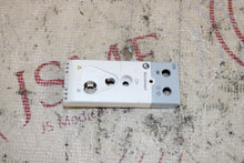 Cargar imagen en el visor de la galería, Mindray Microstream CO2 Module Front Panel (top is chipped)
