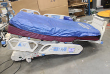Cargar imagen en el visor de la galería, Hill-Rom P1840 TotalCare Bariatric Hospital Bed
