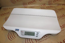 Cargar imagen en el visor de la galería, Rice Lake, RL-DBS Digital Pediatric Scale, 44 lb x 0.5 oz
