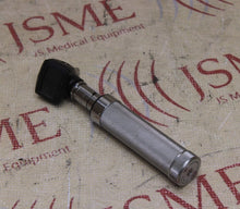 Cargar imagen en el visor de la galería, Welch Allyn 25020A Otoscope With 711 Series Rechargeable Handle
