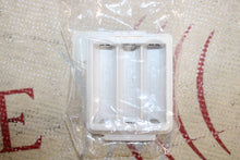 Cargar imagen en el visor de la galería, Mindray Benevision AA Adapter Battery Tray for TM80/TD60/TM70 (045-001699-01)
