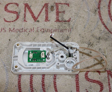 Load image into Gallery viewer, Mindray Sidestream CO2 Module Front Bezel
