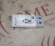 Cargar imagen en el visor de la galería, Mindray CO2 Module Front Bezel (water trap release clip chipped)
