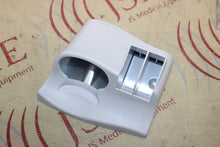 Cargar imagen en el visor de la galería, Welch Allyn 21326-0000 SureTemp Plus 690 Thermometer w/ Probe &amp; NEW Wall Holder
