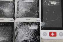 Cargar imagen en el visor de la galería, Lot of 42x- Mindray Benevision TM70 Telemetry Transmitters (cracked screens)
