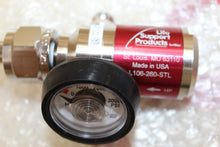 Cargar imagen en el visor de la galería, ALLIED HEALTHCARE Oxygen Pressure Regulator L106-260-STL NOS
