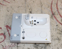 Cargar imagen en el visor de la galería, Mindray AG+O2 Module Front Panel ASSY (top corner chipped)
