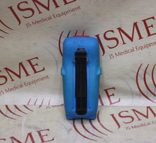Load image into Gallery viewer, Masimo Rad 5V Signal Extraction Pulse Oximeter With Case
