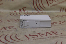Cargar imagen en el visor de la galería, Mindray Microstream CO2 Module (front bezel chipped)
