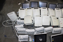 Cargar imagen en el visor de la galería, LOT - Edwards Lifesciences EV1000 Databox, Pump Unit EVPMP &amp; EV1000M Monitors
