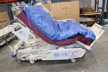 Cargar imagen en el visor de la galería, Hill-Rom P1840 TotalCare Bariatric Hospital Bed

