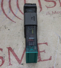 Cargar imagen en el visor de la galería, Cal Controls #3322 3300 Series PID Temperature Controller Model 3322
