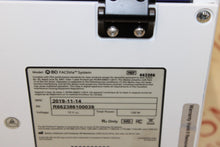 Load image into Gallery viewer, Becton Dickinson Facsvia 662386 With Accessories
