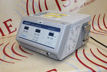 Cargar imagen en el visor de la galería, Stryker SonoPet Omni UST-2001 Ultrasonic Surgical System
