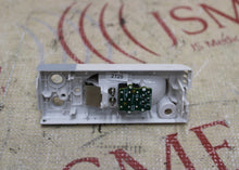 Cargar imagen en el visor de la galería, Mindray ePM CO2 Sidestream Module Front Bezel Face Panel (top is chipped)

