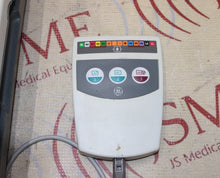 Cargar imagen en el visor de la galería, GE Mac 5500 HD ECG Machine w/GE 900995-002 CAM-14 Acquisition Module
