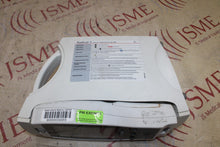 Cargar imagen en el visor de la galería, Masimo Radical 7 Rainbow Pulse Oximeter
