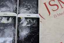 Load image into Gallery viewer, Lot of 50x Mindray Benevision TM80 Telemetry Transmitters (shattered screens)
