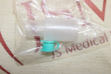 Cargar imagen en el visor de la galería, Lot of 4 Mindray 0683-00-0242-21 Straight Intubated Adapter
