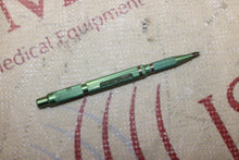 Cargar imagen en el visor de la galería, Vintage Clock Edward Weck 5914 Ophthalmic Surgical Instrument Green Knurled Grip
