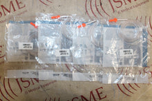 Cargar imagen en el visor de la galería, Lot of 4 Medtronic Microstream Advance Adult Nasal CO2 Filter line Ref MVAN
