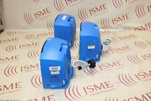 Cargar imagen en el visor de la galería, Lot of 3 GE Dinamap Carescape V100 Patient Monitors 2038172-001-227385
