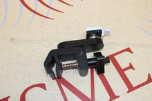 Cargar imagen en el visor de la galería, Baxter Double Rotating Pole Clamp Part #35743 For Spectrum
