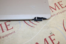 Load image into Gallery viewer, Mindray M9 Portable Ultrasound Screen (cracked casing)
