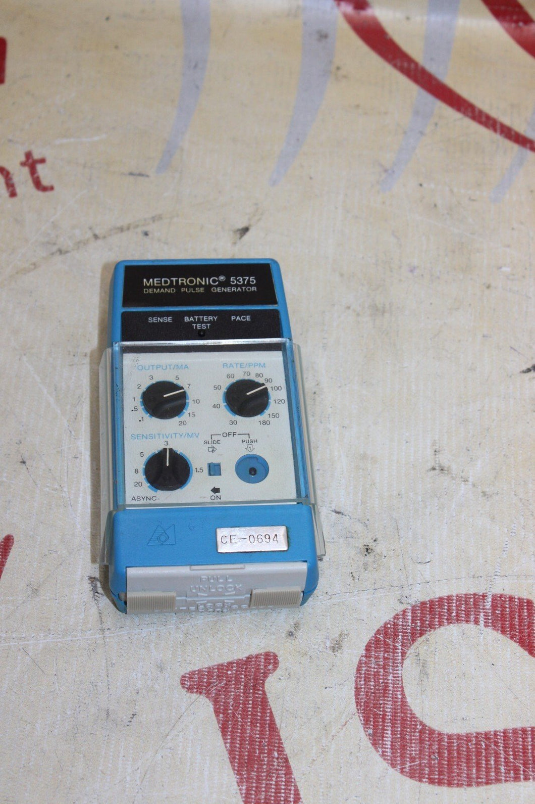 Medtronic 5375  Demand Pulse Generator With Sliding Protective Shield