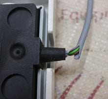 Cargar imagen en el visor de la galería, Stockert GmbH SmartAblate Sstem Foot Pedal Ref M490005 (Works, rip in cable)
