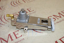 Cargar imagen en el visor de la galería, GE Ohmeda Aestiva 5 Cylinder Pin O2 High Pressure Oxygen Assembly
