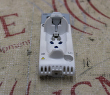 Cargar imagen en el visor de la galería, Mindray ePM CO2 Sidestream Module Front Bezel Face Panel (top is chipped)
