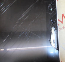 Cargar imagen en el visor de la galería, Mindray Benevision N19 Monitor (shattered screen) w/ Mount
