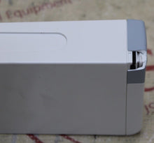 Cargar imagen en el visor de la galería, Mindray 6800-30-50484 Thermodilution CO Module (front bezel chipped)
