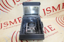 Load image into Gallery viewer, 3M 2000 Portable Overhead Projector
