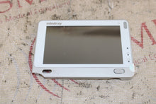 Cargar imagen en el visor de la galería, Mindray BeneView T1 Replacement Screen (bezel is chipped)
