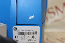 Cargar imagen en el visor de la galería, GE Dinamap V100 Carescape Patient Monitor With Mount
