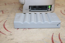 Load image into Gallery viewer, Mindray DP-30 Portable Ultrasound Machine w/ Battery (no trackball)
