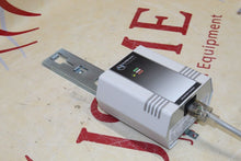 Cargar imagen en el visor de la galería, Smiths Medical Level 1 HLTA-40 Temp Check Thermometer
