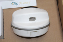 Cargar imagen en el visor de la galería, ClipDifferent CDP2000W Pro Automatic Fingernail Clipper
