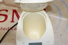 Load image into Gallery viewer, Medela 87115 Digital Waterless Milk Warmer
