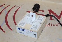 Load image into Gallery viewer, Covidien Vital Vue Light Power Source 8886828401 W/ Power Cord
