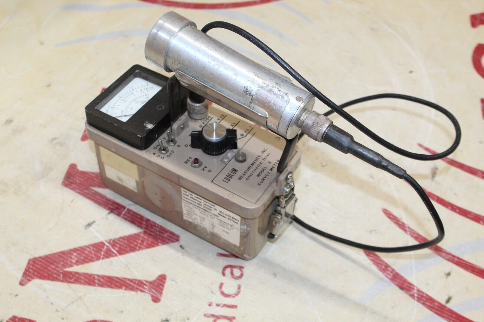 LUDLUM MODEL 3 GEIGER COUNTER/SURVEY METER with PROBE JS Medical