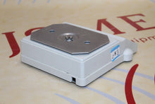 Load image into Gallery viewer, Denver Instruments XP-3000 Lab Scale Electronic Balance
