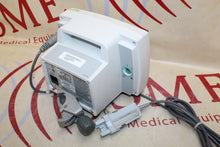 Cargar imagen en el visor de la galería, Edwards Lifesciences MHM1 Vigileo Monitor W/ OM2 Oximetry Optical Module
