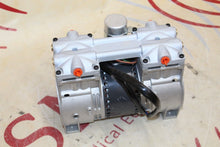 Cargar imagen en el visor de la galería, Thomas Vacuum Pump 2668ce32/32-487
