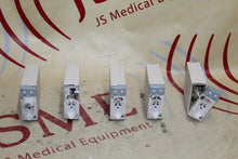 Cargar imagen en el visor de la galería, Lot of 5 Mindray CO2 EtCO2 Capnography Gas Module 115-048924-00 for Parts/Repair
