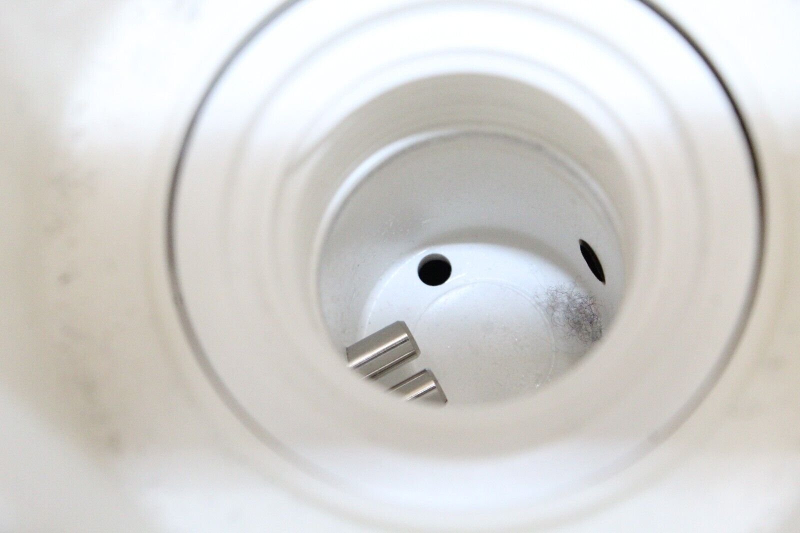 Millipore Milli-Q Direct 8 Water Purification System – JS Medical Equipment