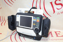 Load image into Gallery viewer, Medtronic Lifepak 12, 3 Lead, W/ Carry Case, ECG Cable, SpO2
